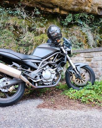 Cagiva Raptor 650 2001