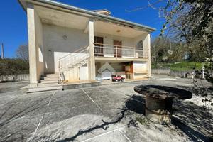 CASA INDIPENDENTE A PIGNATARO INTERAMNA