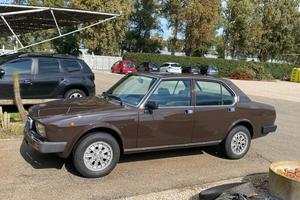 Alfetto 2000 L del 1980