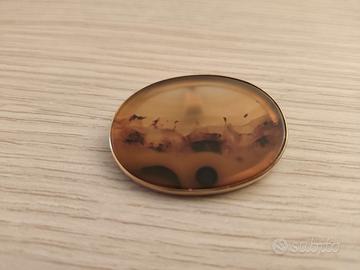 Spilla/ciondolo in oro e ambra