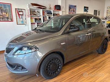 Lancia Ypsilon 1.0 FireFly 5 porte S&S Hybrid Gold