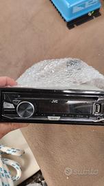 Autoradio JVC con CD e USB