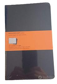 Moleskine. 3 quaderni a quadretti.