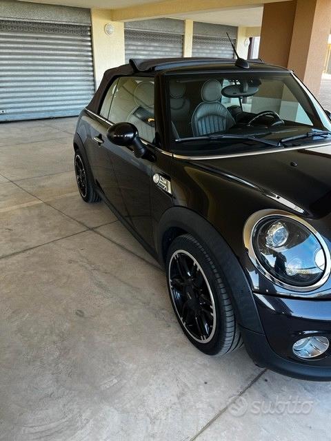 MINI Mini Cabrio (R57)
