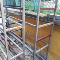Scaffalatura in ferro tubolare 4x4cm