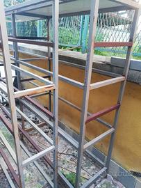 Scaffalatura in ferro tubolare 4x4cm