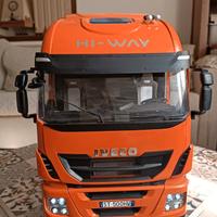 Modello in scala 1:12 Iveco Stralis 