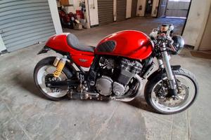 Suzuki 1200 inazuma