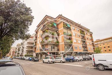 Attico / Mansarda di 158 m² con 4 locali a Roma