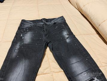 Jeans supply &demand nero