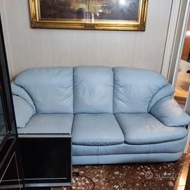 divano Ecopelle celeste chiaro