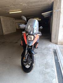Suzuki v strom 1037 