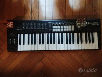 Controller MIDI Novation Launchkey 49