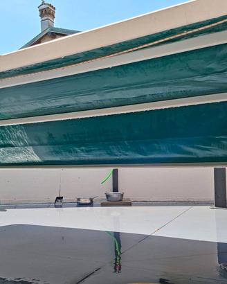 Pergola super resistente con telo impermeabile