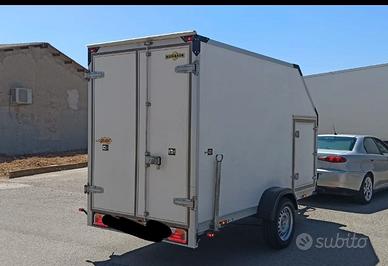 Rimorchio furgonato