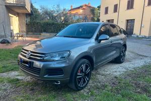 VOLKSWAGEN TOUAREG 3.0 V6