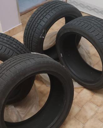 Pneumatici Invernali NEXEN 195/45 R 16