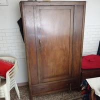 Armadio con un'anta