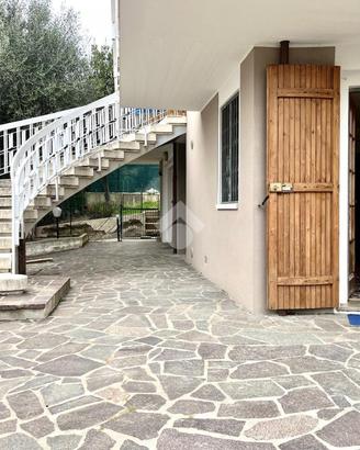 VILLA SINGOLA A PESARO