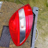 Mercedes slk r171 fanale posteriore