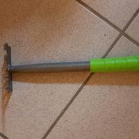 Rastrello da giardinaggio