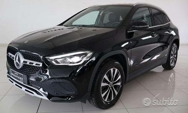 Ricambi completi MERCEDES GLA #054