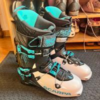 Scarpa Maestrale RS 28 - Usati 1 Volta