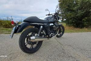 Moto guzzi v7