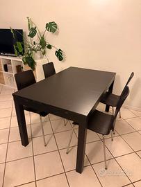 Tavola IKEA nera "Bjursta"