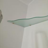 mensola per arredo in vetro