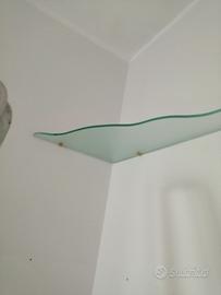 mensola per arredo in vetro