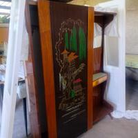 Mobile da ingresso vintage con specchio