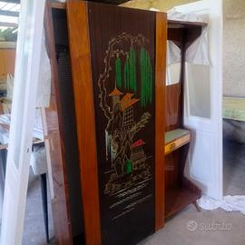 Mobile da ingresso vintage con specchio