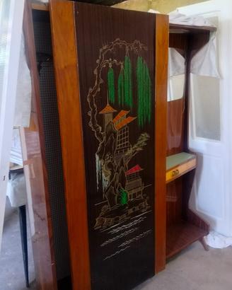 Mobile da ingresso vintage con specchio