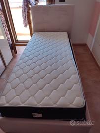 letto in velluto