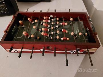 Biliardino da tavolo