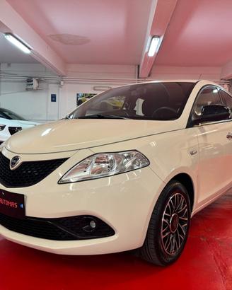 Lancia Ypsilon 1.2 69 CV 5 porte GPL Ecochic Gold