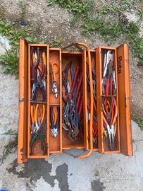 Cassetta beta con pinze varie PREZZO TRATTABILE