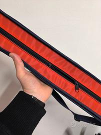 Custodia rigida per canne da pesca