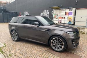 RANGE ROVER SPORT RR HSE  349cv VALUTO PERMUTA