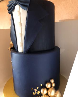 Torta finta per compleanno