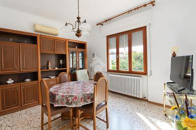 CASA INDIPENDENTE A CASCINA