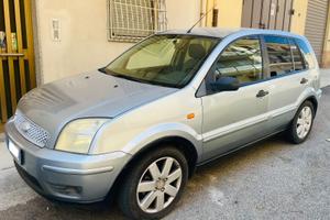 Ford fusion 1.4 in buone condizioni