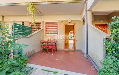Bilocale con doppio giardino in zona tranquilla a