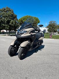 Yamaha Tricity 300 - PATENTE B!