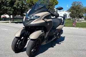 Yamaha Tricity 300 - PATENTE B!