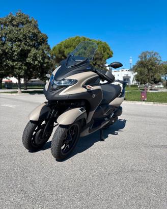 Yamaha Tricity 300 - PATENTE B!