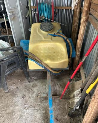 Botte irrorazione carrellata con pompa trattore