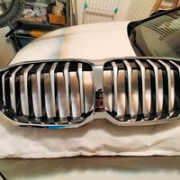 mascherina BMW serie1 2023