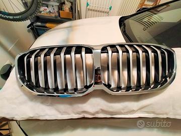 mascherina BMW serie1 2023